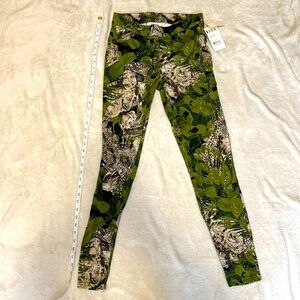 Utopia Rose Jungle Leggings
